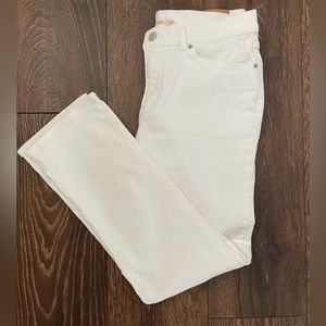 White Levi Jeans women’s classic straight leg size 12/30